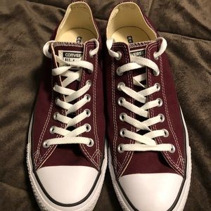 🔥NWOT converse